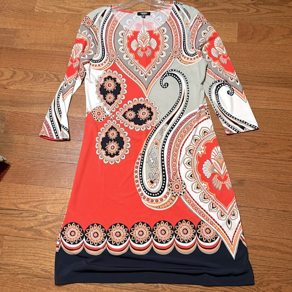 Beautiful dark peach with blue border ladies Premise size medium